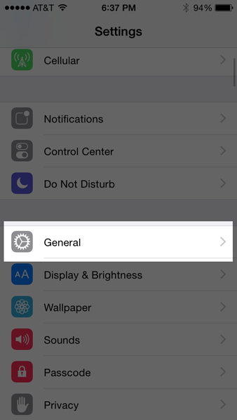 iOS 8 Quick Tip - Making Predictive Text Go Away.  ©2014 Ari Shaprio - AShapiro Studios