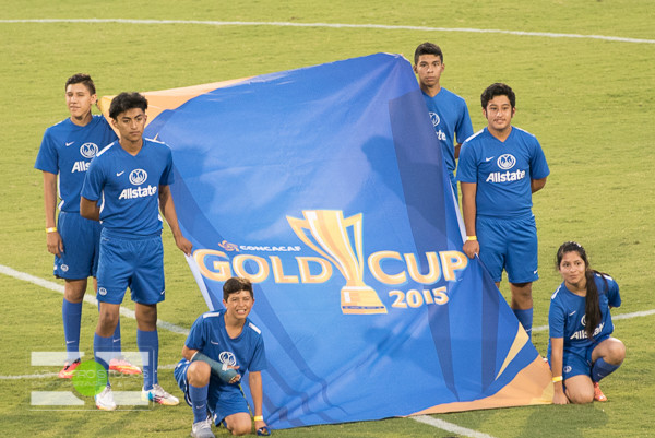 Allstate offers prizes, autographs from US Soccer Legend Brian McBride and photos with the Champions Trophy in Dallas at Round 1 of the 2015 CONCACAF Gold Cup. Dallas Corporate Event Photography ©2015 Ari Shapiro - AShapiroStudios.com